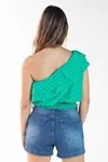 Cropped Dwz Um Ombro Com Babado