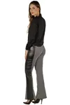 Calca Dwz Flare Detalhe Couro Lateral