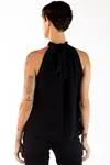 Blusa Dwz Gola Alta Com Amarracao Lisa