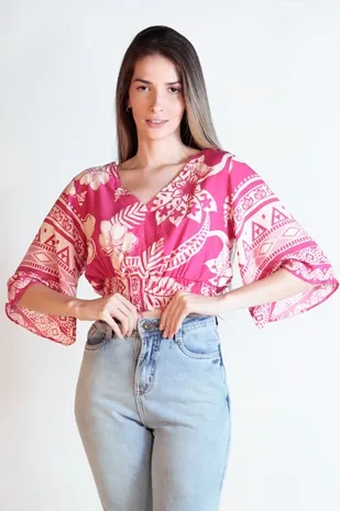 Cropped Dwz Lastex Na Cintura Decote V Estampada