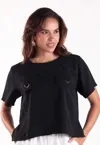 Blusa Dwz Manga Curta Com Bolsos Frontais Lisa