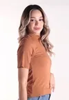 Blusa Dwz Gola Alta Manga Curta