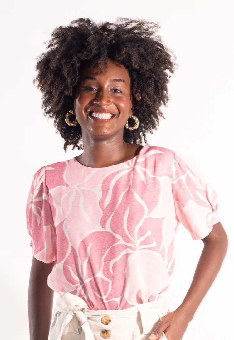 Blusa Dwz com Pregas na Manga