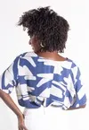 Blusa Dwz Manga Curta Estampada com Detalhe Vazado