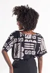 Blusa Dwz Manga Curta Estampada com Detalhe Vazado