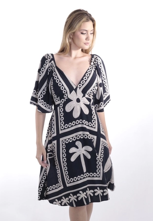 Vestido Dwz Curto Estampado com Manga