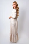 Vestido Dwz Longo com Manga e Franzido no Busto Liso'