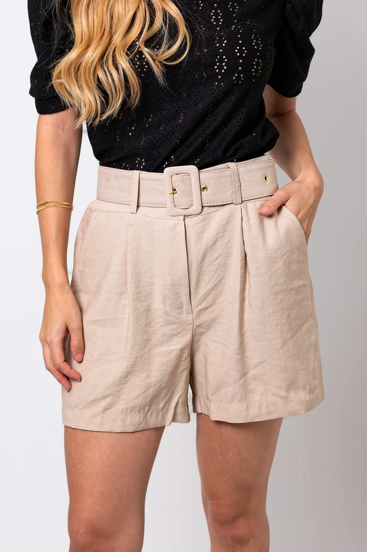Short Dwz com Cinto