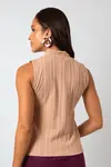 Blusa Dwz Gola Alta sem Manga