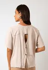Blusa Dwz Lisa Manga Curva com Botao nas Costas