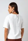 Blusa Dwz Lisa com Manga Curta e Abertura Frontal